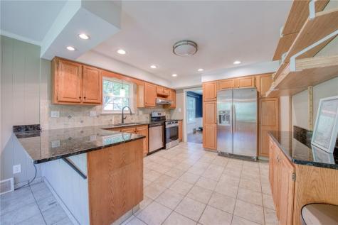 36 S Collinwood Drive O'hara PA 15215
