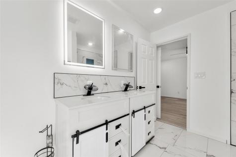 435 N Broadway Street Scottdale PA 15683