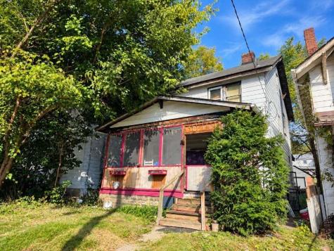 1524 Leishman Avenue New Kensington PA 15068