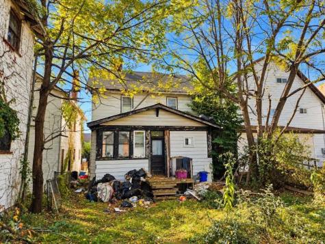 1524 Leishman Avenue New Kensington PA 15068