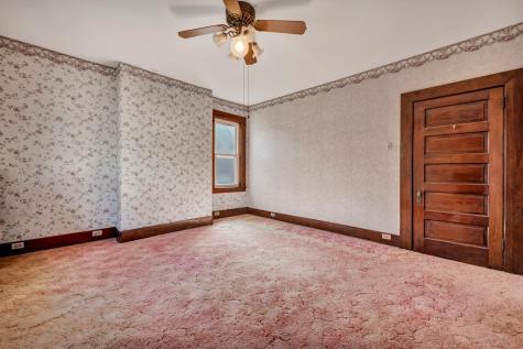 1107 Woodward Avenue Mckees Rocks PA 15136