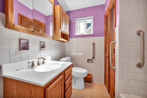 1107 Woodward Avenue Mckees Rocks PA 15136