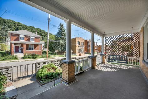 1107 Woodward Avenue Mckees Rocks PA 15136