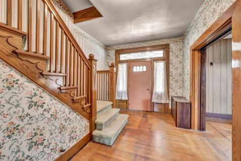 1107 Woodward Avenue Mckees Rocks PA 15136