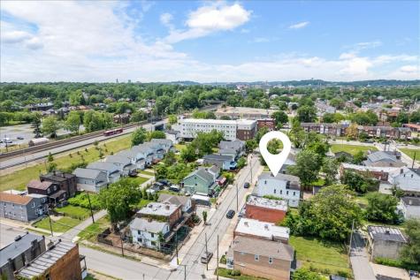 7231 Susquehanna Street Homewood Brushton PA 15208