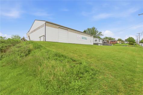 2253 Stoystown Road Somerset Township PA 15541