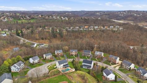 138 Cherrydale Court Ohio Township PA 15237