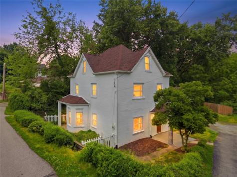 31 Harrison Street Crafton PA 15205