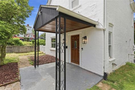 31 Harrison Street Crafton PA 15205