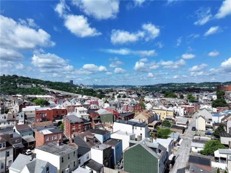 4628 Carroll Street Bloomfield PA 15224