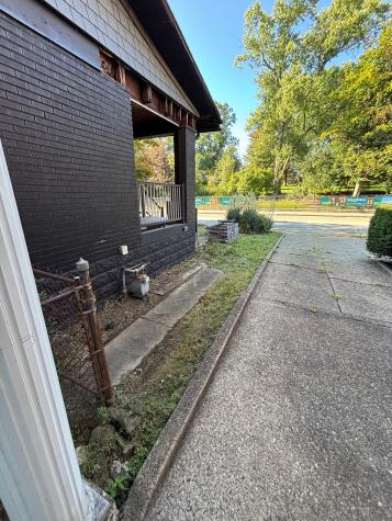7225 Penn Avenue Point Breeze PA 15208