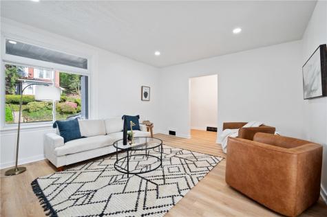 220 Dewey Edgewood PA 15218
