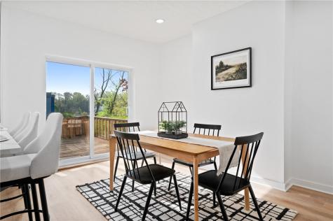 220 Dewey Edgewood PA 15218