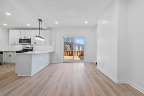 220 Dewey Edgewood PA 15218