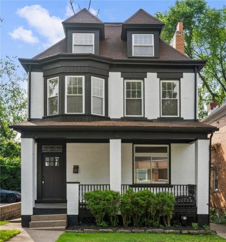 220 Dewey Edgewood PA 15218