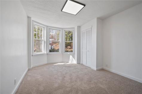 220 Dewey Edgewood PA 15218