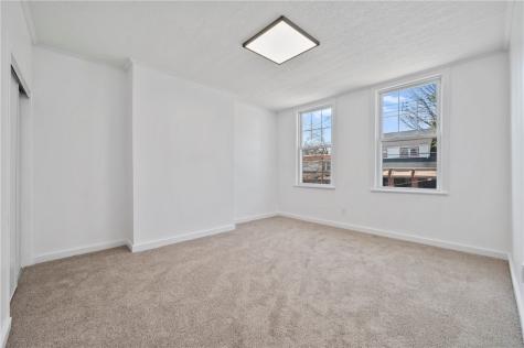 220 Dewey Edgewood PA 15218