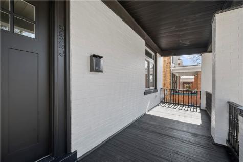 220 Dewey Edgewood PA 15218