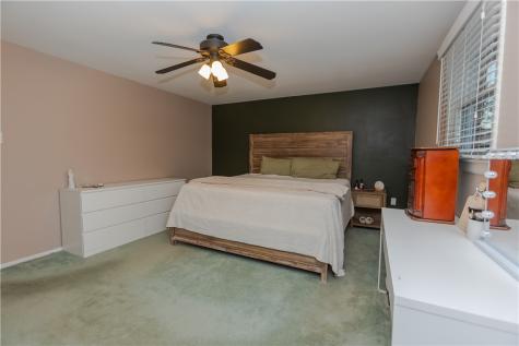 57 Norfolk Drive Robinson Township PA 15108