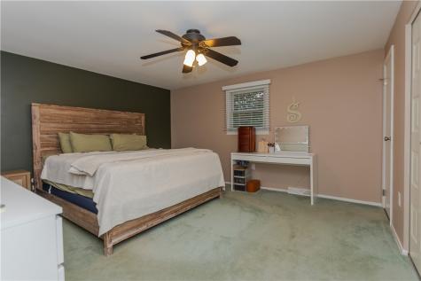 57 Norfolk Drive Robinson Township PA 15108