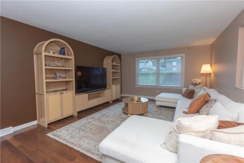 57 Norfolk Drive Robinson Township PA 15108