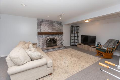 57 Norfolk Drive Robinson Township PA 15108