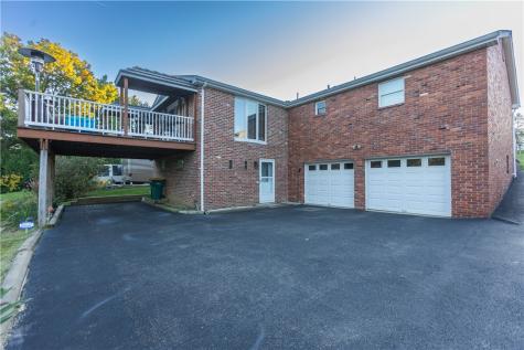 57 Norfolk Drive Robinson Township PA 15108
