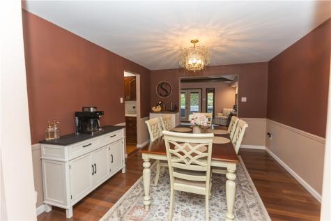 57 Norfolk Drive Robinson Township PA 15108
