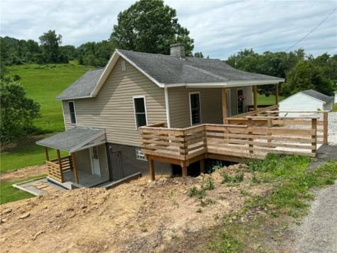 89 Old 51 Road Perry Township PA 15473