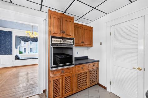 108 Western Avenue Houston PA 15342