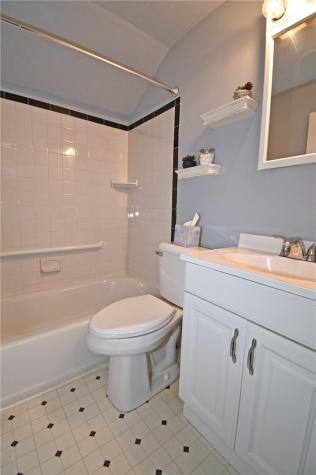 31 Thomas Street Crafton PA 15205