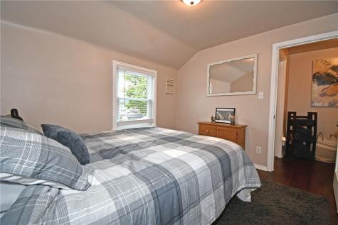 31 Thomas Street Crafton PA 15205