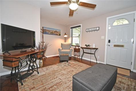 31 Thomas Street Crafton PA 15205