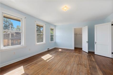1027 Hamilton Avalon PA 15202