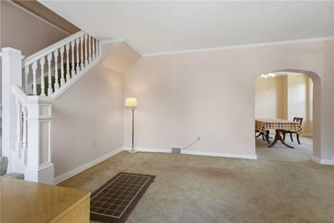 1027 Hamilton Avalon PA 15202