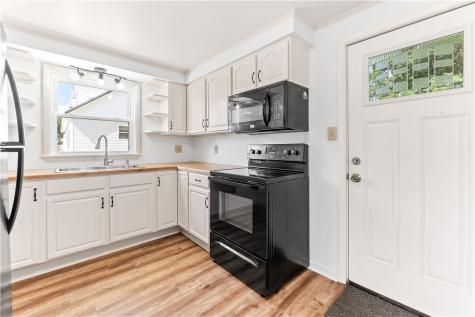134 Main Street Markleysburg PA 15459