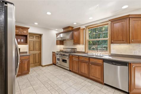 389 Stepping Stone Road Somerset Township PA 15501