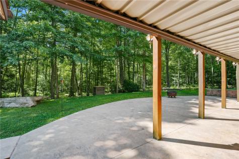 389 Stepping Stone Road Somerset Township PA 15501
