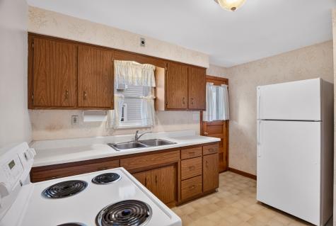 642 Dewey Avenue Bridgeville PA 15017