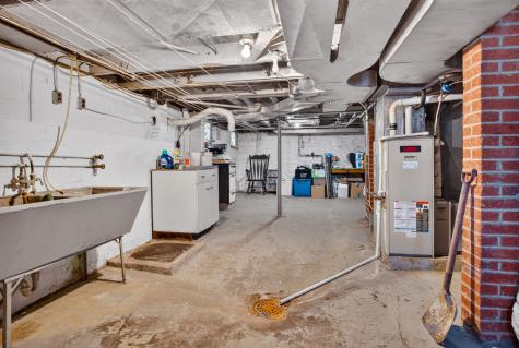 642 Dewey Avenue Bridgeville PA 15017