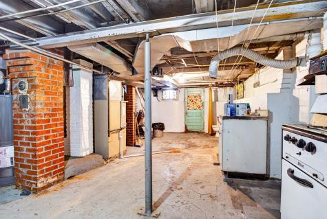 642 Dewey Avenue Bridgeville PA 15017