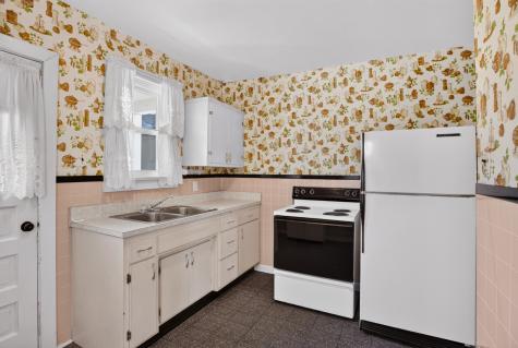 642 Dewey Avenue Bridgeville PA 15017