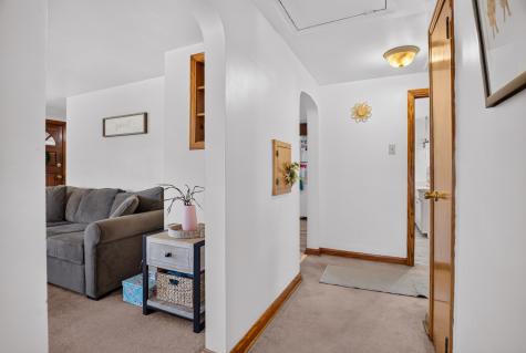 642 Dewey Avenue Bridgeville PA 15017