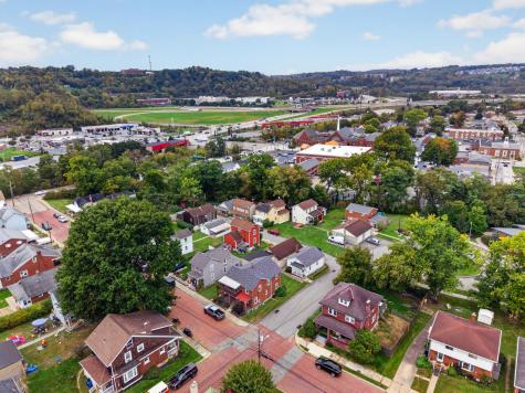 642 Dewey Avenue Bridgeville PA 15017