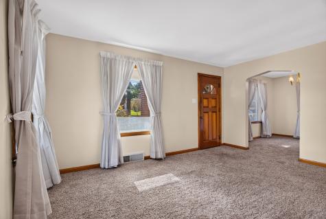 642 Dewey Avenue Bridgeville PA 15017