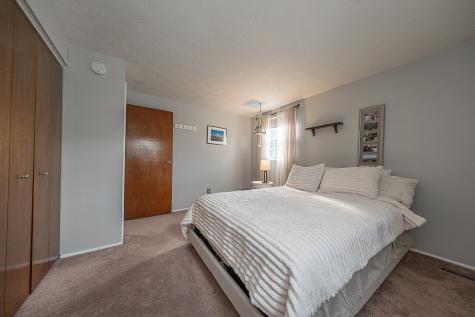 2415 Sapling Street Shaler PA 15116