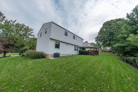 2415 Sapling Street Shaler PA 15116