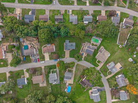 2415 Sapling Street Shaler PA 15116