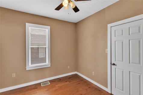 828 John Street Smith PA 15054