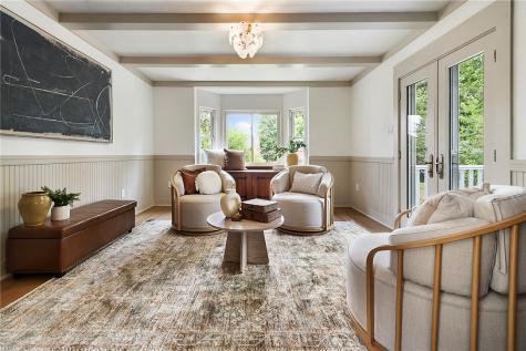 6835 Penham Place Point Breeze PA 15208